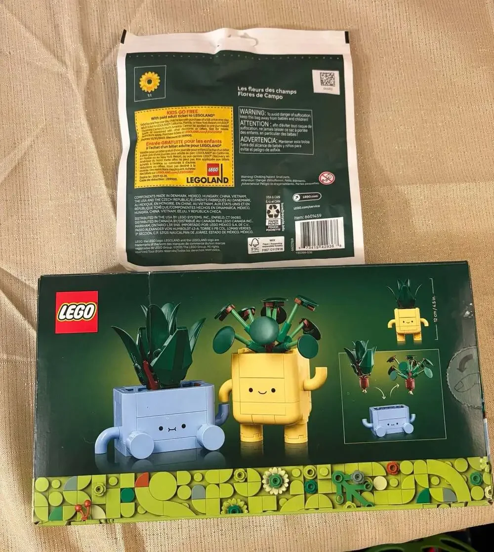 LEGO Botanicals Happy Plants (10349) and Field Flowers (30701) Set Bundle